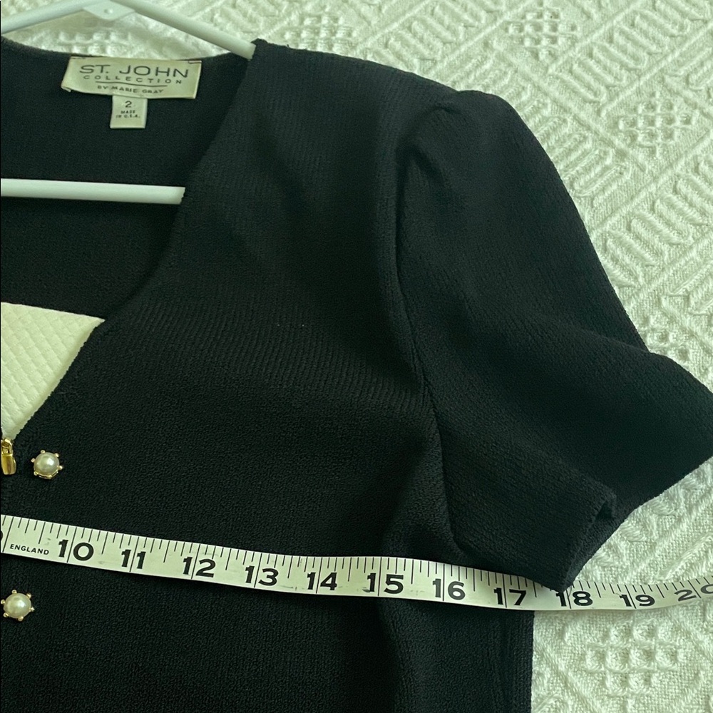 St. John knit 4 piece set BLACK pearl buttons gold zipper - Picture 10 of 16